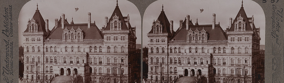 Stereograph image of the New York State Capitol building